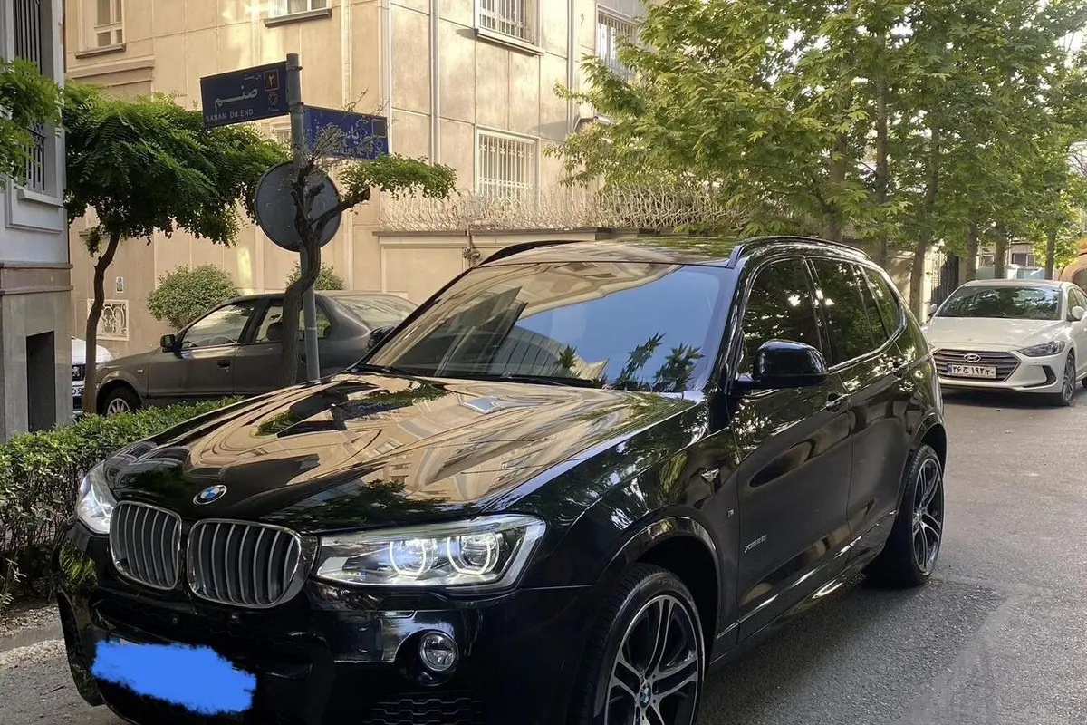 ب ام و،  X3