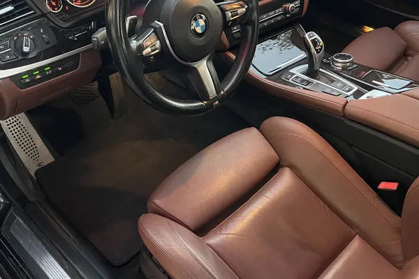 ب ام و، سری 5 سدان