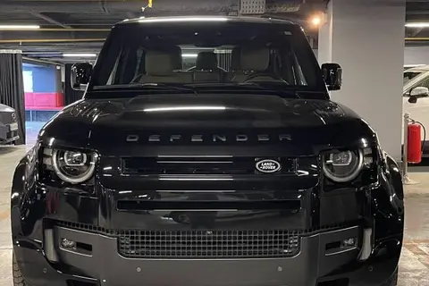 لندرور، دیفندر