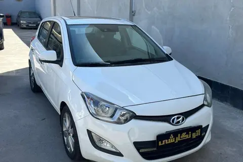 هیوندای، i20