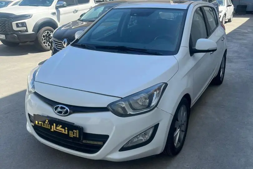 هیوندای،  i20