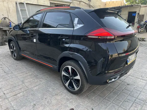 ام وی ام  X33 کراس