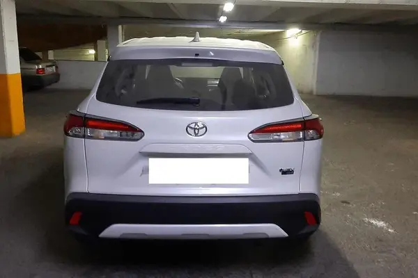 تویوتا، کرولا کراس هیبرید