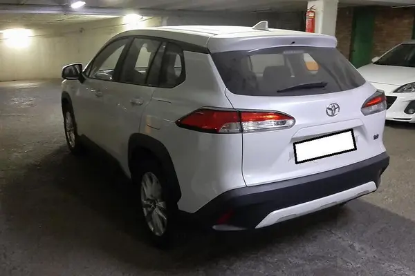 تویوتا، کرولا کراس هیبرید