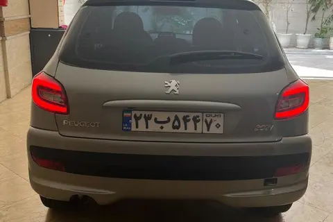 پژو، 207