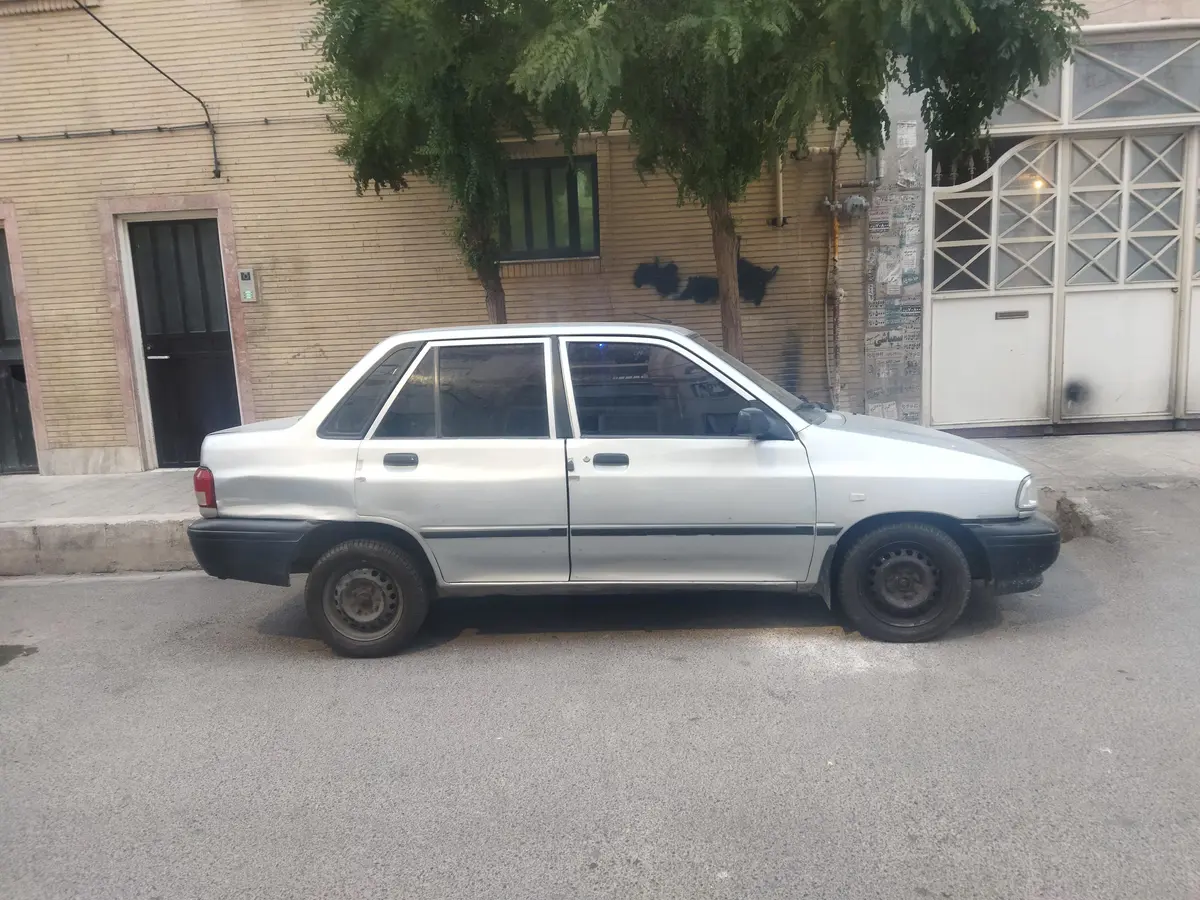 پراید،  صندوق دار