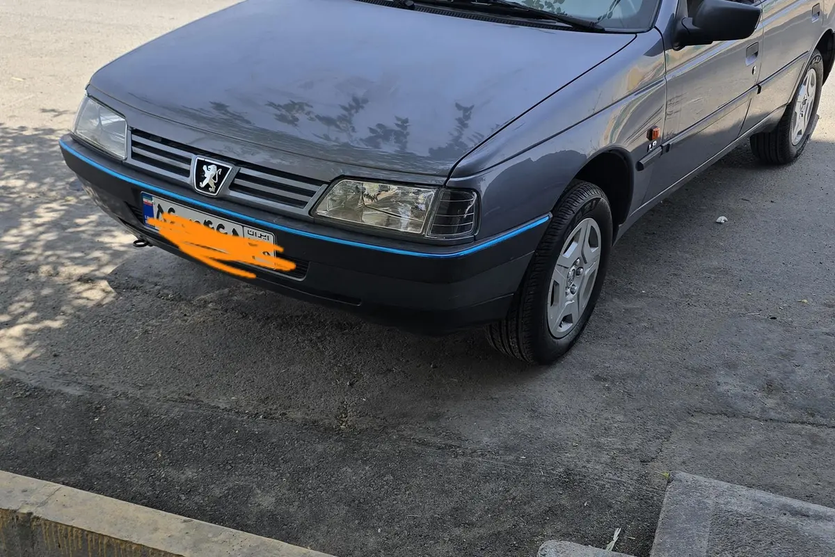 پژو،  405