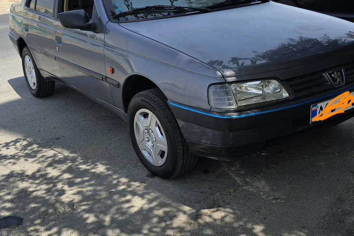 پژو،  405