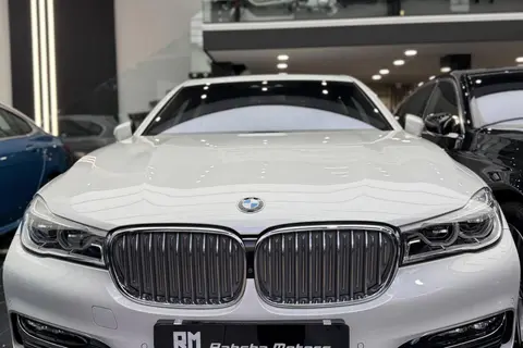 ب ام و، سری 7