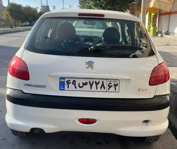 پژو، 206