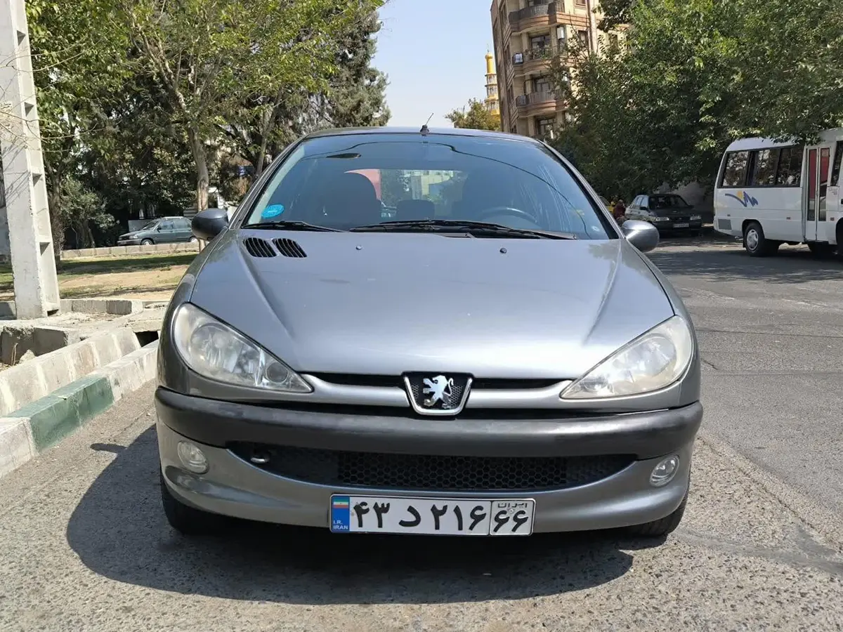 پژو،  206