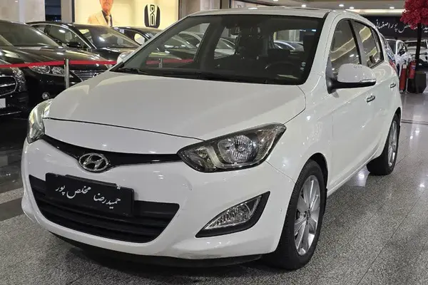 هیوندای  i20