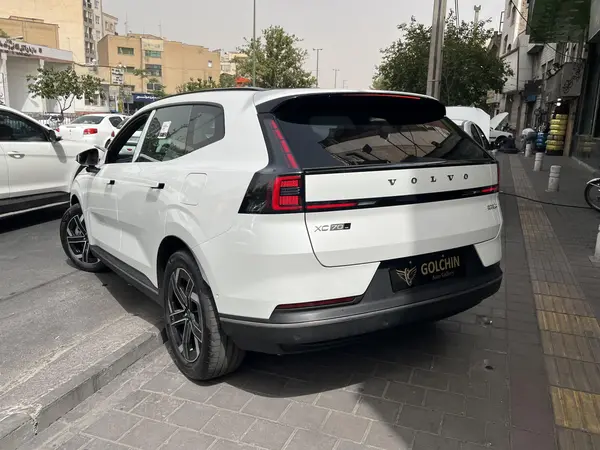 ولوو  XC70