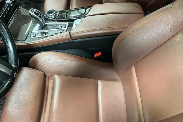 ب ام و، سری 5 سدان