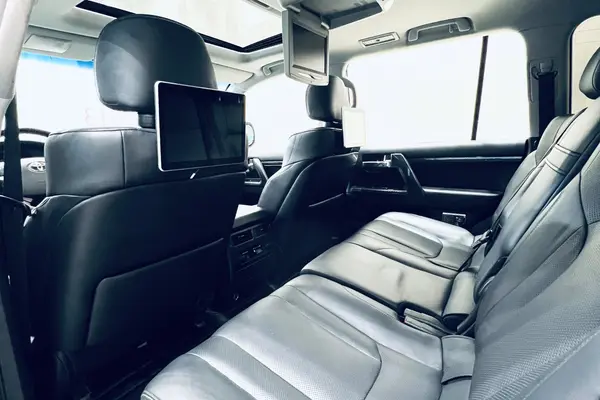 تویوتا، لندکروز چهار در