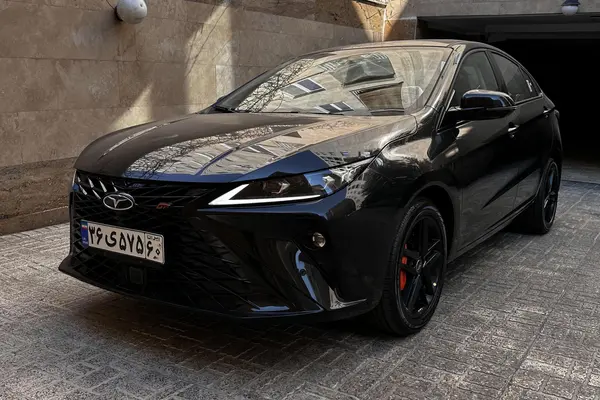 فونیکس، آریزو 6 جی تی (Z6 GT)