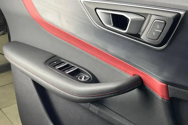 فونیکس، تیگو 7 پرو