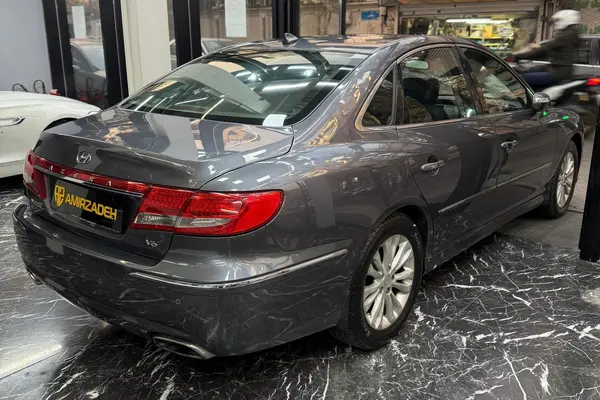 هیوندای، آزرا (گرنجور)