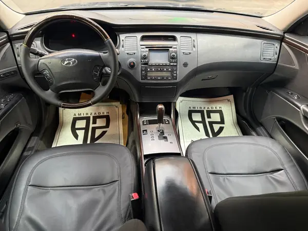 هیوندای، آزرا (گرنجور)