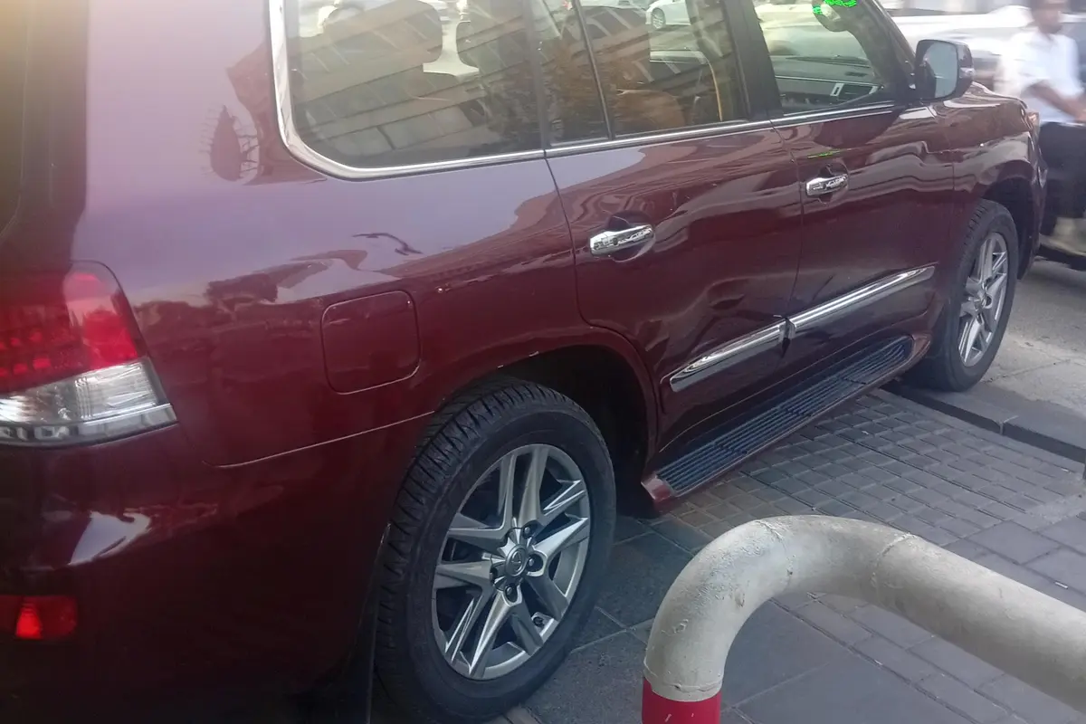 لکسوس،  LX
