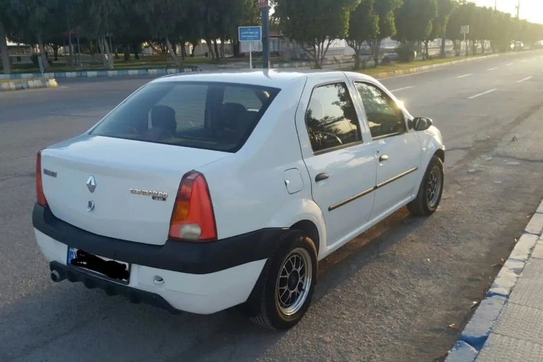 رنو،  تندر 90