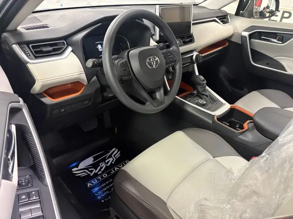 تویوتا، راوفور