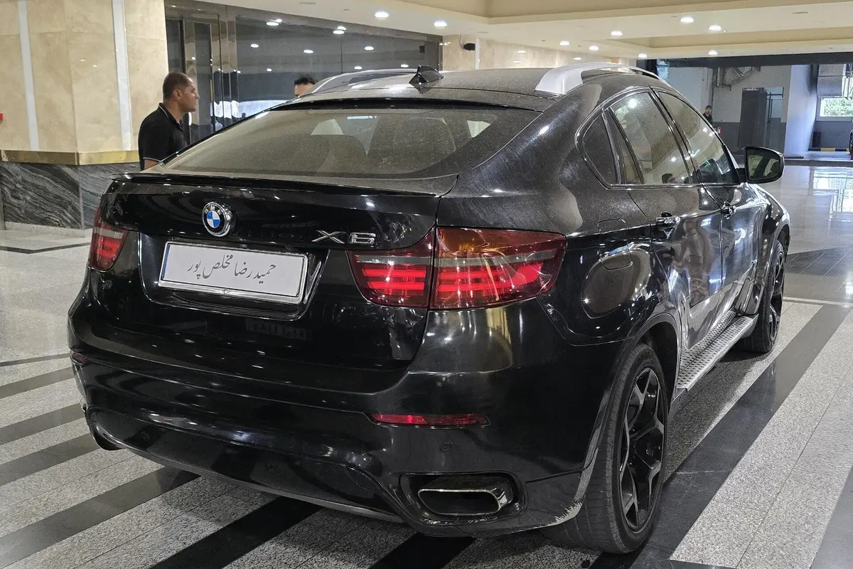ب ام و،  X6