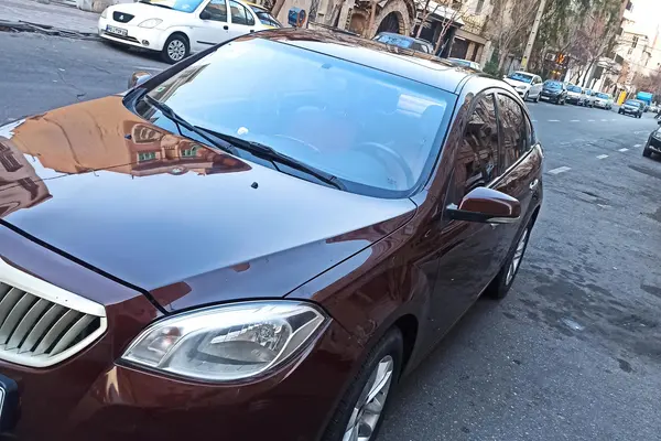 برلیانس، H330