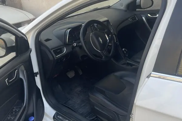 چری، آریزو 5