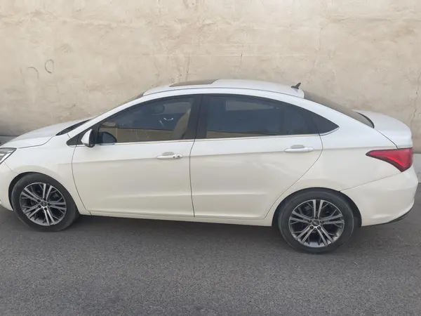 چری، آریزو 5