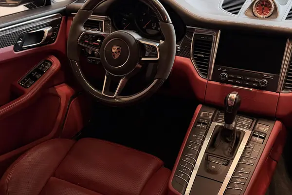 پورشه، ماکان