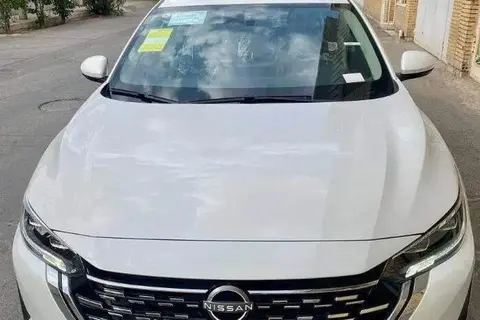 نیسان، سیلفی