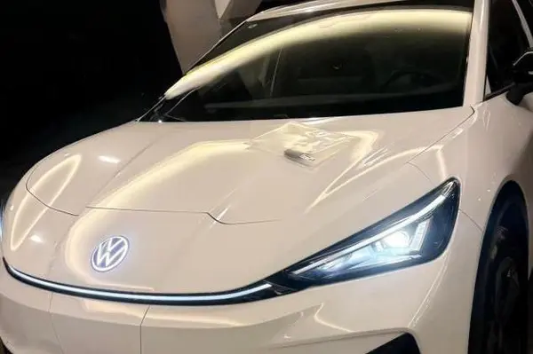 فولکس، آی دی یونیکس