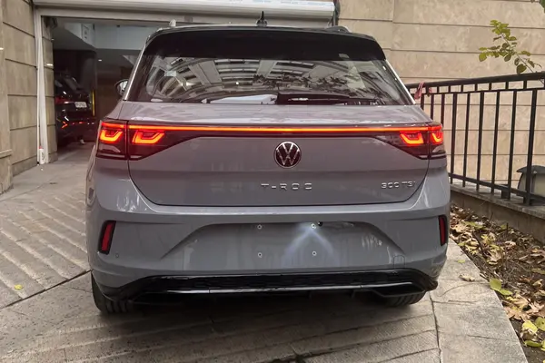 فولکس، تی راک