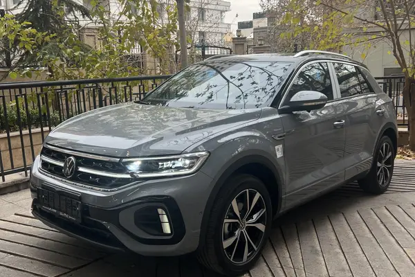 فولکس، تی راک