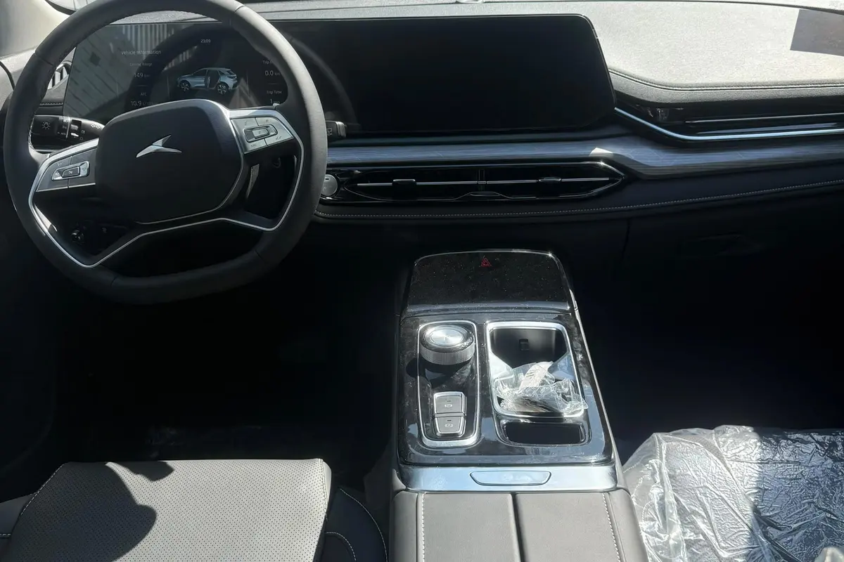 کی ام سی  SR6