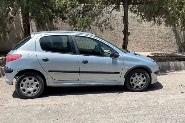 پژو  206