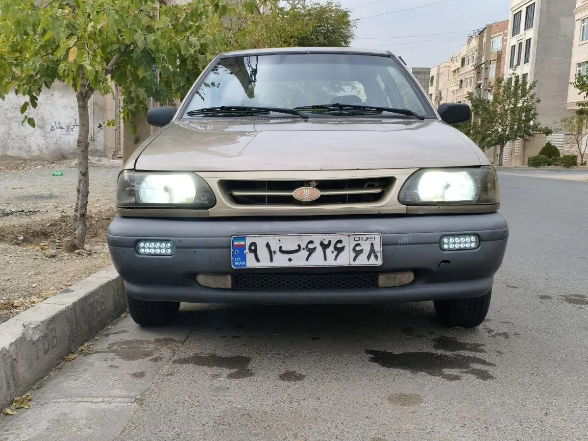 پراید،  صندوق دار