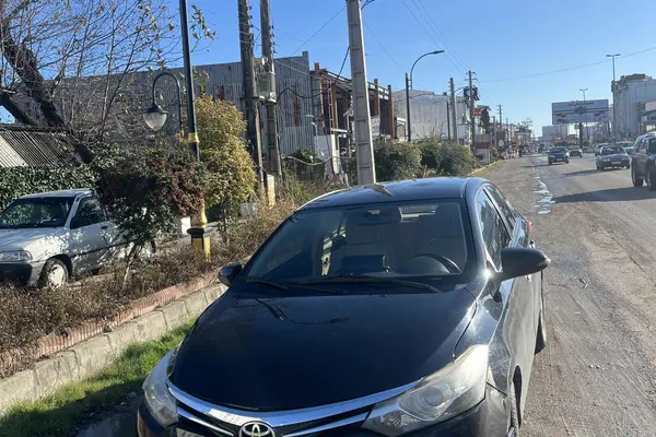 تویوتا، یاریس صندوق دار