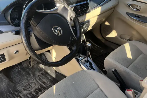 تویوتا، یاریس صندوق دار