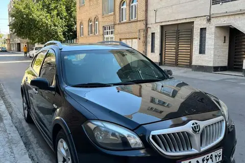 برلیانس، کراس