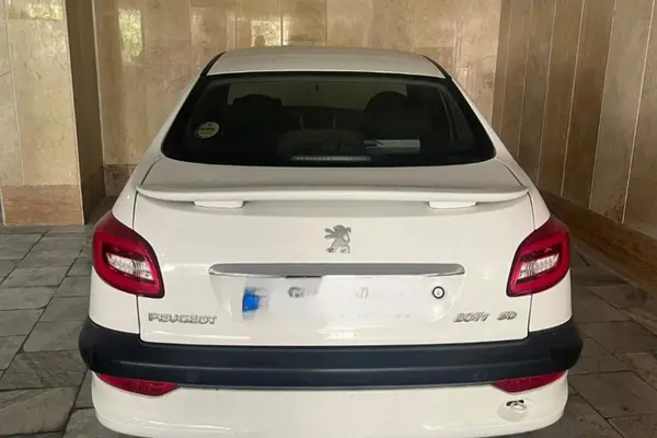 پژو  207 صندوقدار