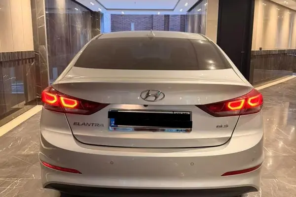 هیوندای  النترا