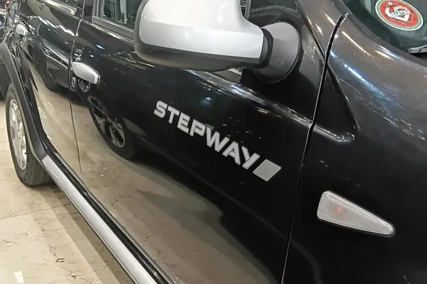 رنو، ساندرو