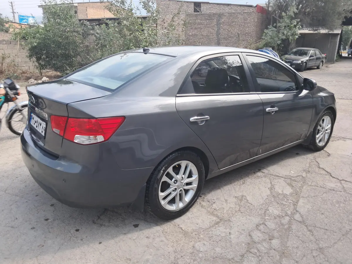 کیا،  سراتو (مونتاژ)