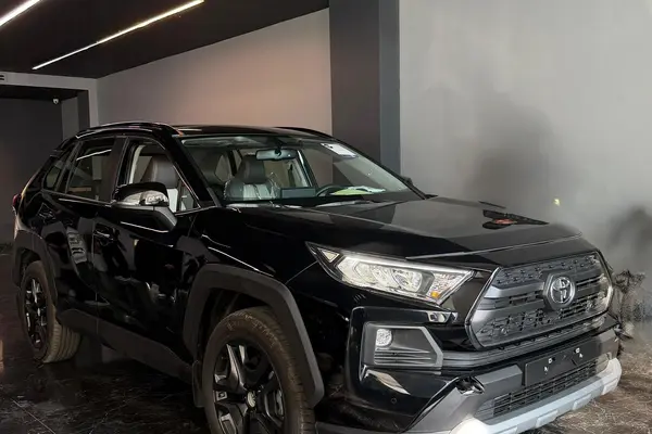 تویوتا، راوفور