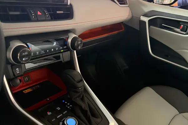 تویوتا، راوفور