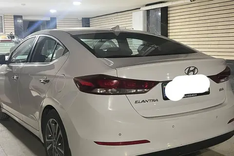 هیوندای، النترا