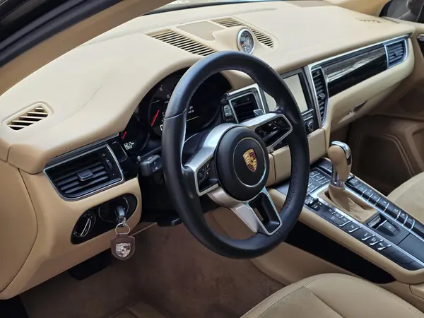 پورشه، ماکان