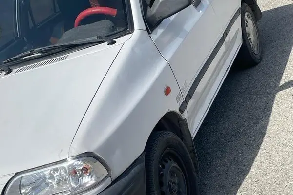 پراید، صندوق دار